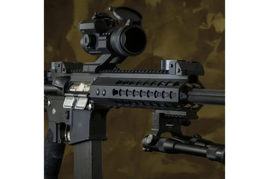 Gun Beaver - AR-15 Rifle - What Optic Should I Put on My AR-15 and Why?