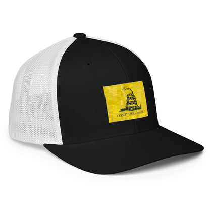 Embroidered "Don't Tread on Me" Gadsden Flag | Closed-Back Trucker Cap | Flexfit 6511 Flexfit 6511 Gun Beaver   